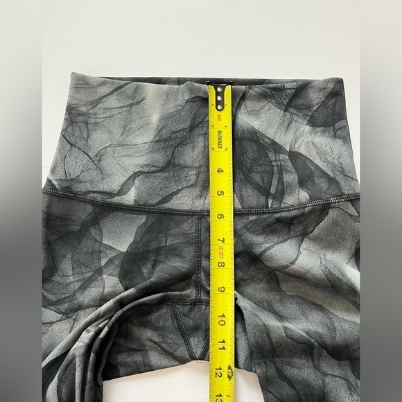 Lululemon Wunder Under Pant Size 6 Midnight Tulle Multi Black - Picture 7 of 10